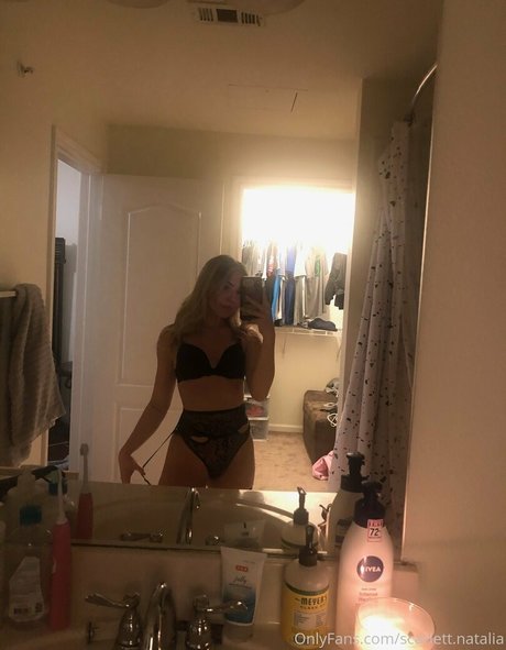 Foto di nudo di fuga di OnlyFans di Alessandranatalia