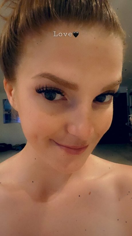 Foto di nudo di fuga di OnlyFans di Gingermfc