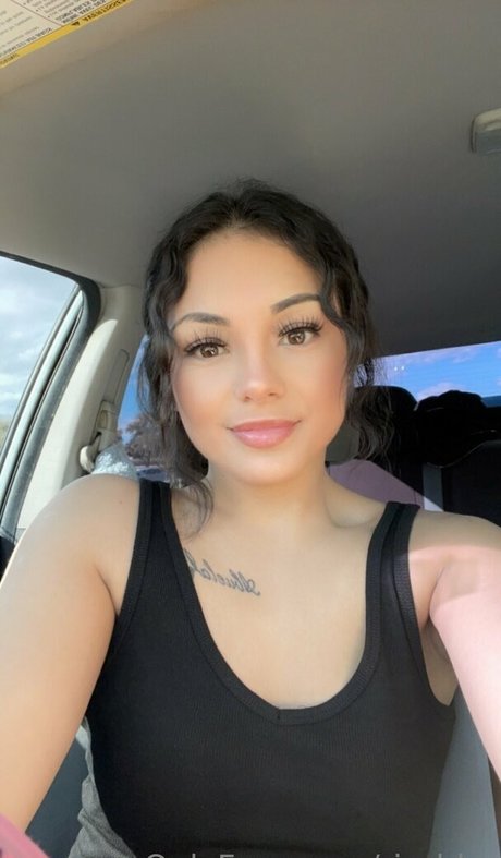 Foto di nudo di fuga di OnlyFans di Marissamayfree