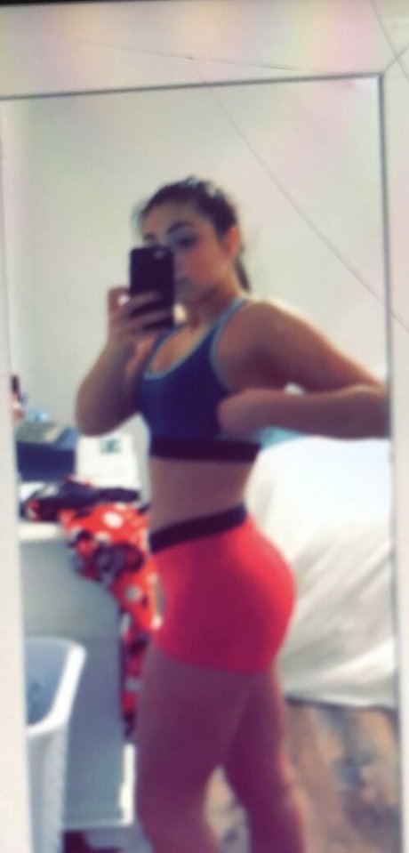 Foto di nudo di fuga di OnlyFans di Jenna Sinatra
