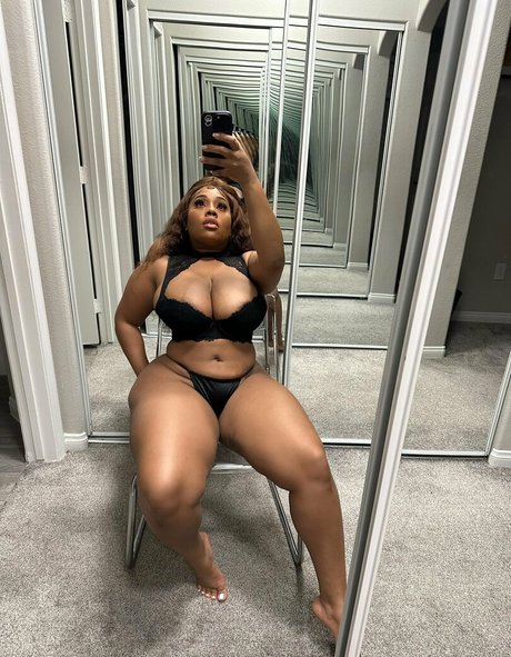 Foto di nudo di fuga di OnlyFans di Msyummys