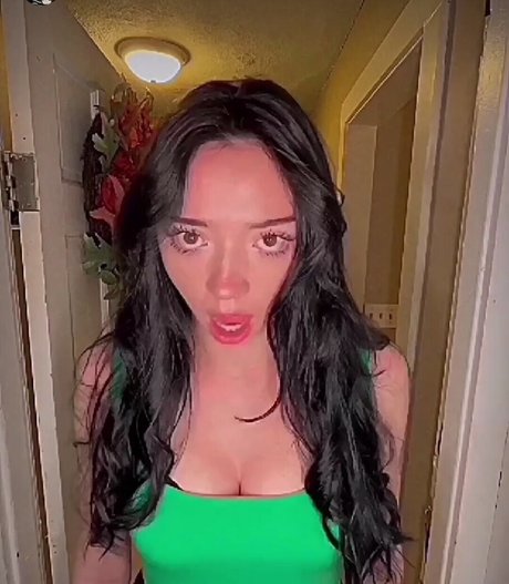 Foto di nudo di fuga di OnlyFans di Molly Moonnn