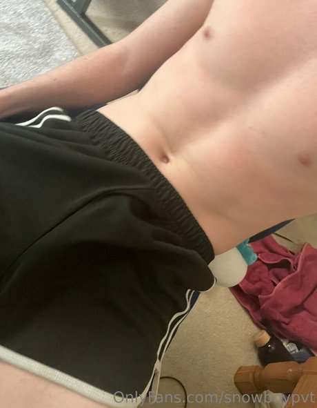Foto di nudo di fuga di OnlyFans di Snowboypvt