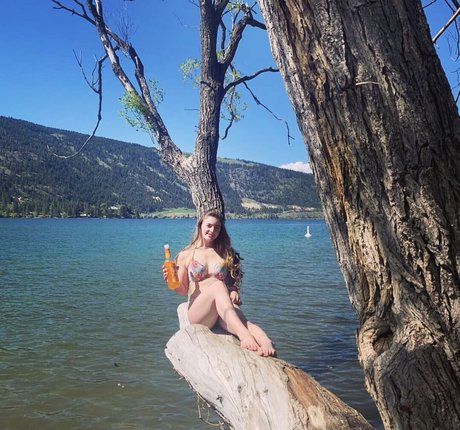 Foto di nudo di fuga di OnlyFans di Cassidy Mceown