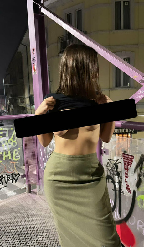 Foto di nudo di fuga di OnlyFans di Larajuice