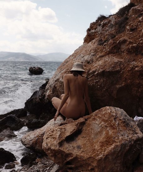 Foto di nudo di fuga di OnlyFans di Venosere