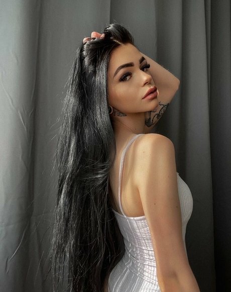 Foto di nudo di fuga di OnlyFans di Nessa Jane