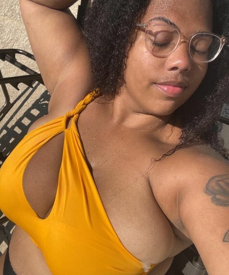 Foto di nudo di fuga di OnlyFans di Weightoffash