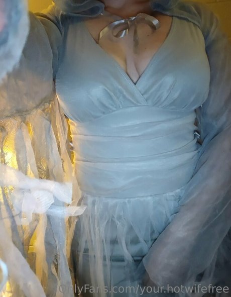 Foto di nudo di fuga di OnlyFans di Yourhotwifefree