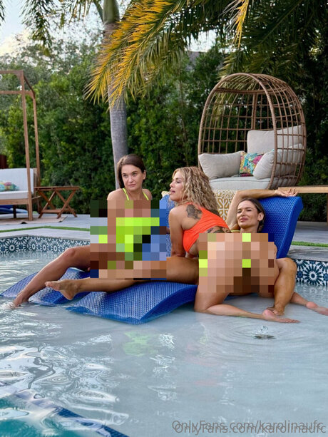 Foto di nudo di fuga di OnlyFans di Karolinaufc