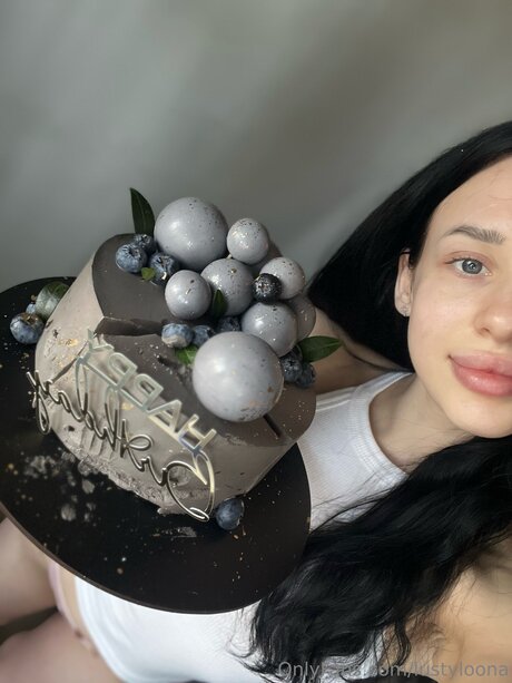 Foto di nudo di fuga di OnlyFans di Lustyloona