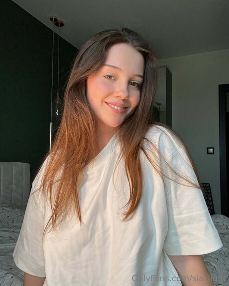 Foto di nudo di fuga di OnlyFans di Sia Light