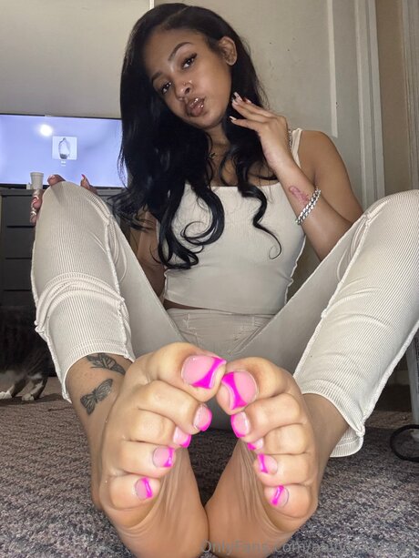 Foto di nudo di fuga di OnlyFans di Goddessaaliya2