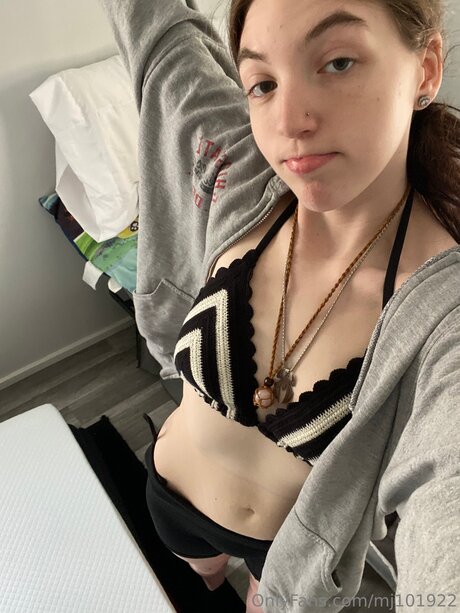 Foto di nudo di fuga di OnlyFans di Mj101922