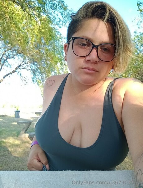 Foto di nudo di fuga di OnlyFans di Iviboobsjuicy