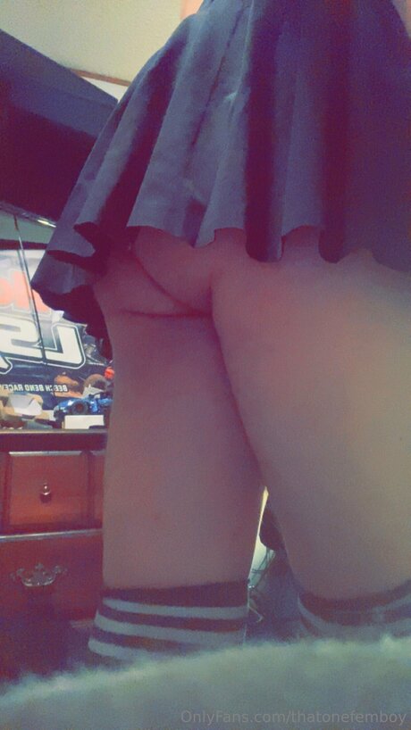 Foto di nudo di fuga di OnlyFans di Thatonefemboy