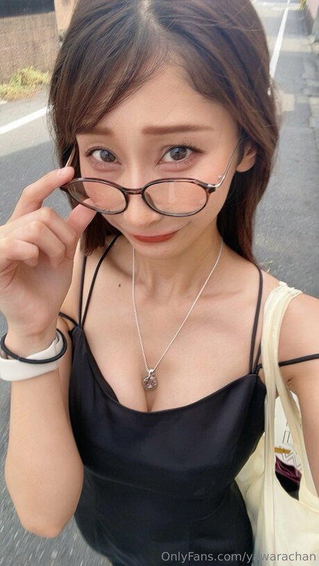 Foto di nudo di fuga di OnlyFans di Yawarachan