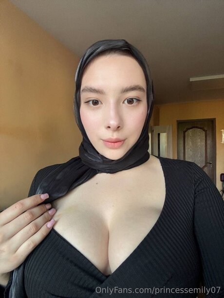 Foto di nudo di fuga di OnlyFans di Princessemily07