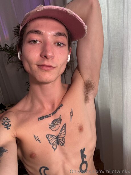 Foto di nudo di fuga di OnlyFans di Milotwinkx