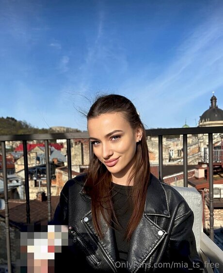 Mia Ts Free