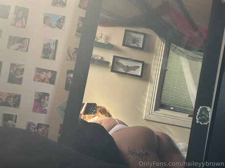 Foto di nudo di fuga di OnlyFans di Haileyybrown