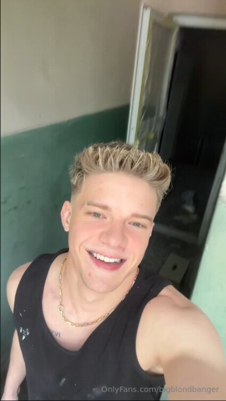 Foto di nudo di fuga di OnlyFans di Bigblondbanger
