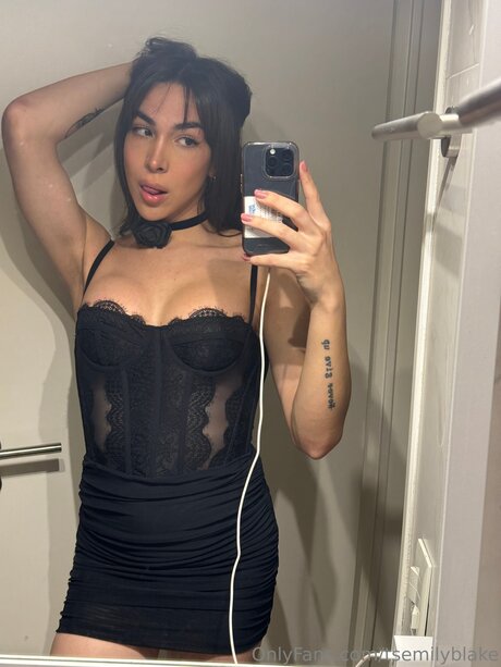 Foto di nudo di fuga di OnlyFans di Tsemilyblake