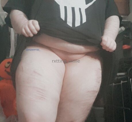 Foto di nudo di fuga di OnlyFans di Puppyrolls