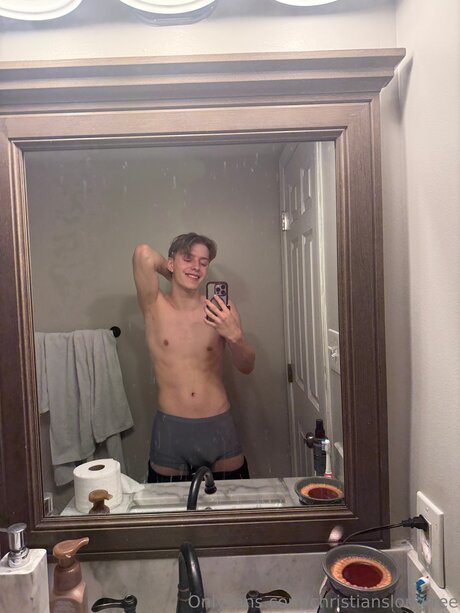Foto di nudo di fuga di OnlyFans di Christianslongfree