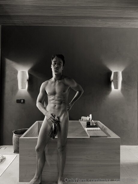 Foto di nudo di fuga di OnlyFans di Max Reed Free