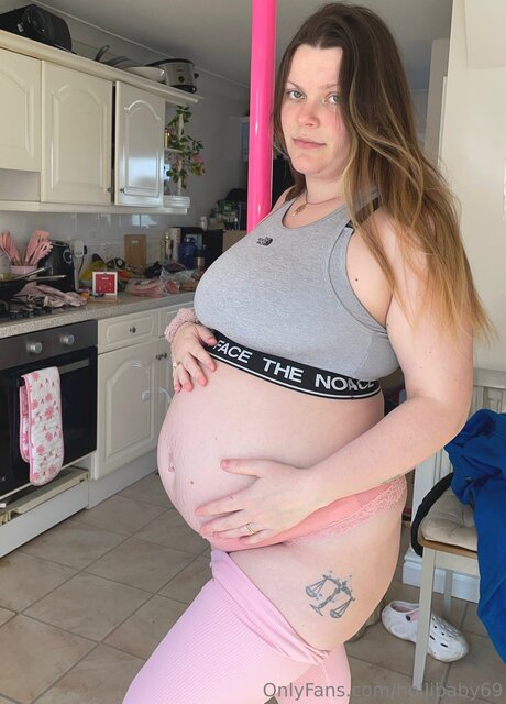 Foto di nudo di fuga di OnlyFans di Hollibaby69