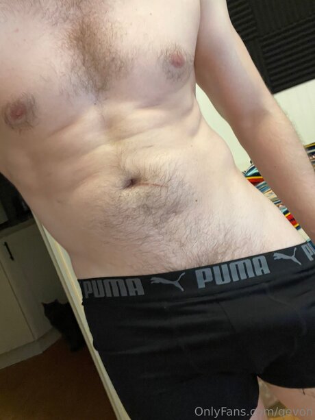 Foto di nudo di fuga di OnlyFans di Qevon