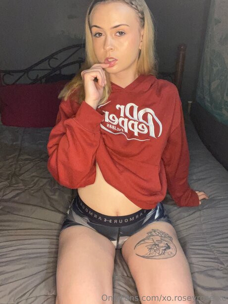 Foto di nudo di fuga di OnlyFans di Xo Roseyrose Xo