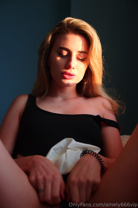 Amelyrosevip