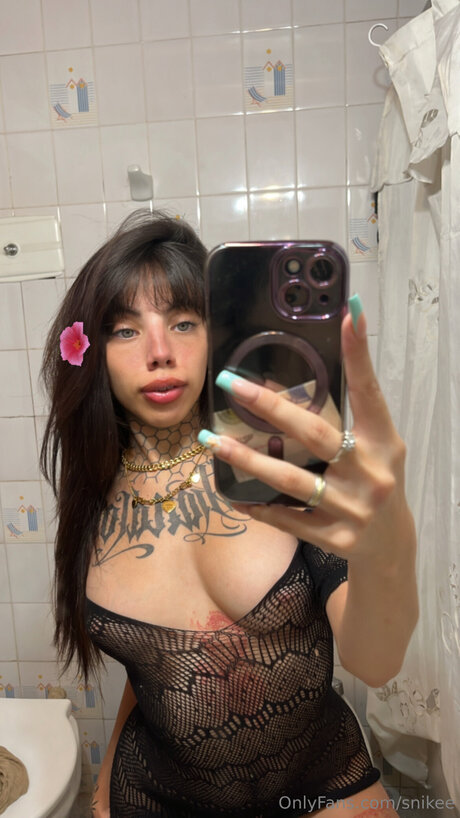 Foto di nudo di fuga di OnlyFans di Juliagameusee