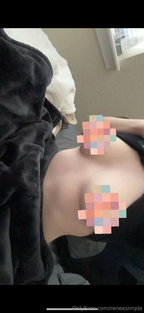 Foto di nudo di fuga di OnlyFans di Reneesimple