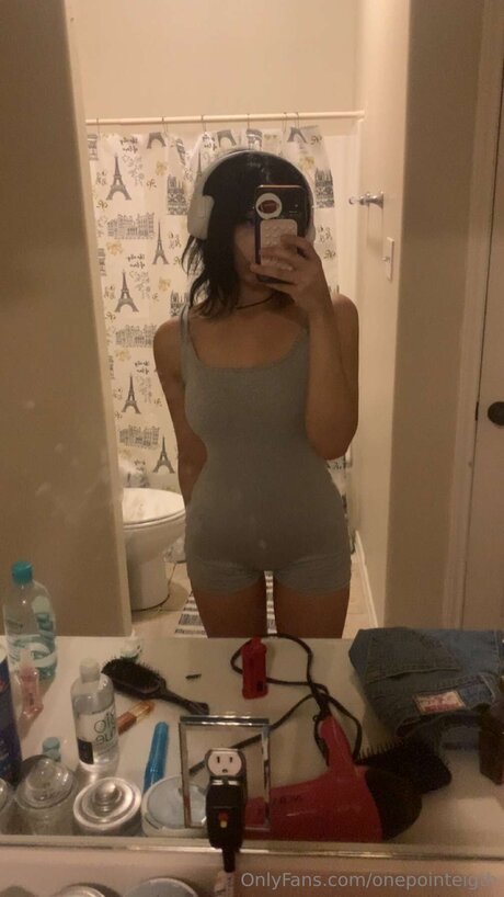 Foto di nudo di fuga di OnlyFans di Onepointeigth