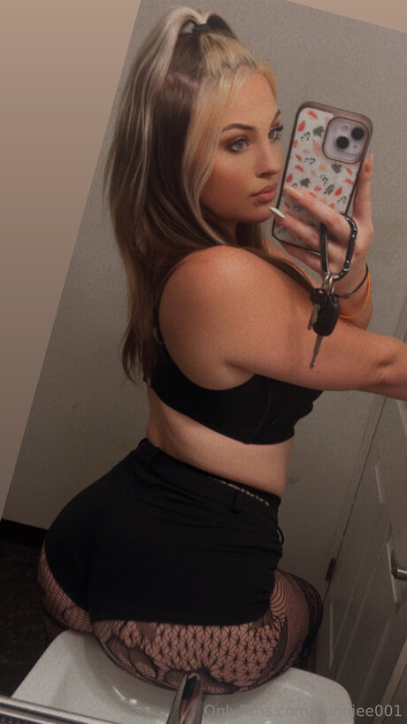 Foto di nudo di fuga di OnlyFans di Bunniee001
