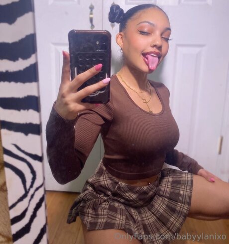 Babyylanixo