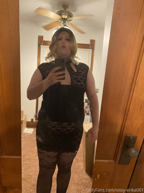 Sissy Erika001