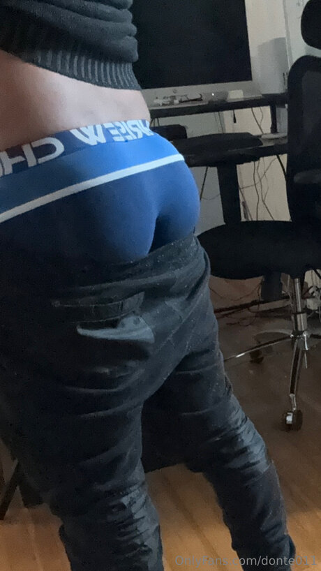 Foto di nudo di fuga di OnlyFans di Donte011
