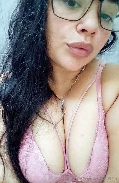 Foto di nudo di fuga di OnlyFans di Ashlee115