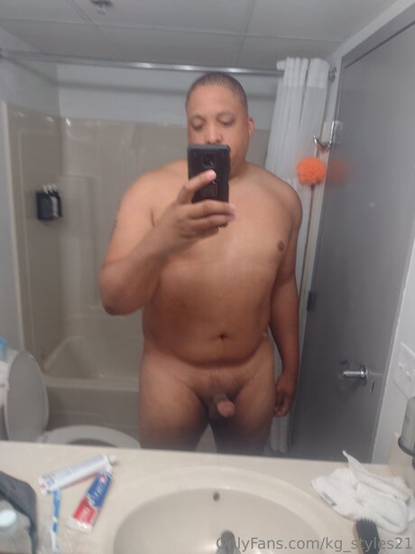 Foto di nudo di fuga di OnlyFans di Kg Styles21