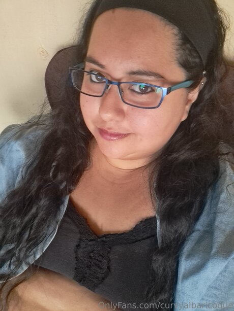 Curvyalbaricoque
