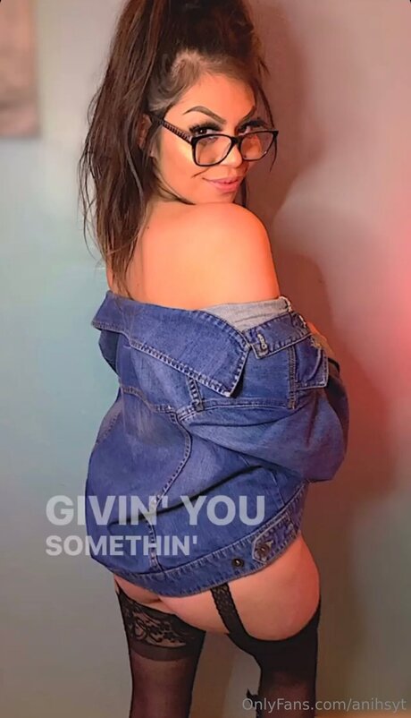 Foto di nudo di fuga di OnlyFans di Anihsyt
