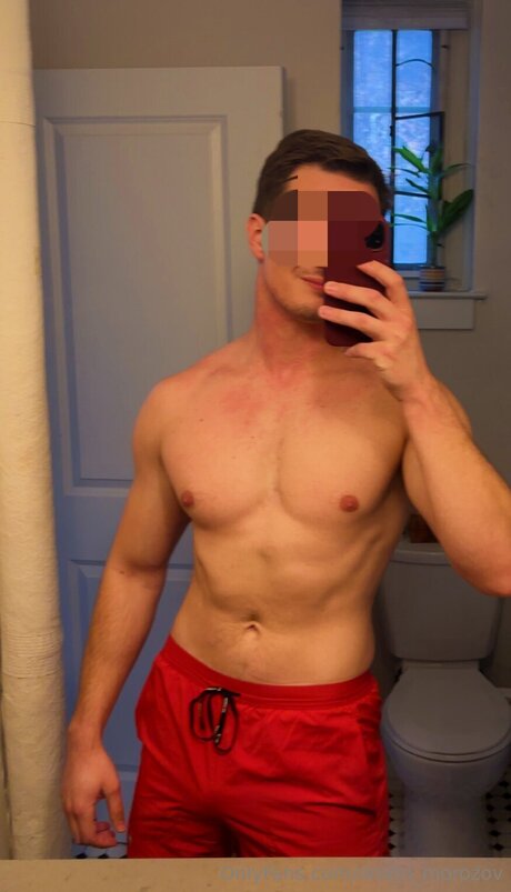 Foto di nudo di fuga di OnlyFans di Dmitri Morozov