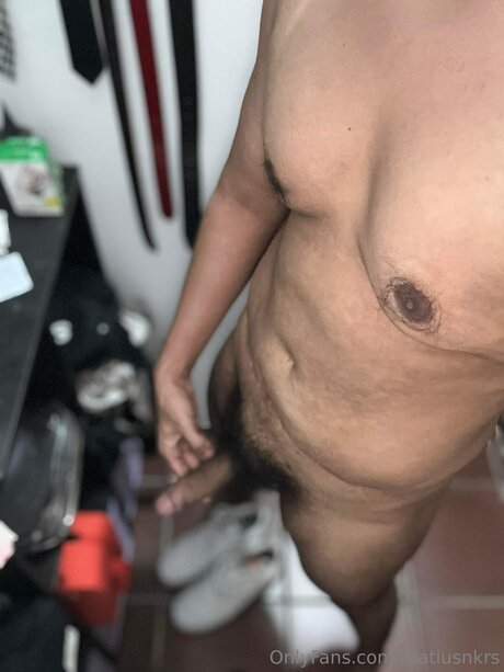 Foto di nudo di fuga di OnlyFans di Matiusnkrs