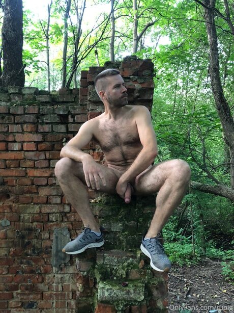 Foto di nudo di fuga di OnlyFans di Rupig