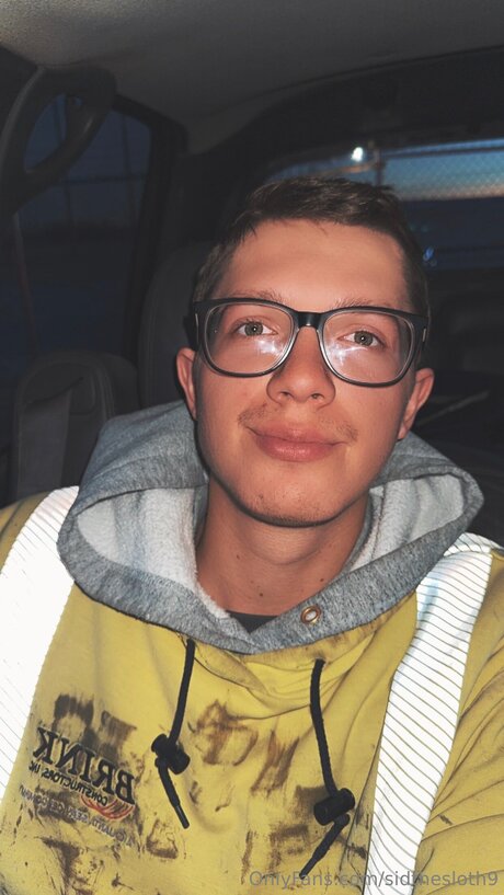 Foto di nudo di fuga di OnlyFans di Sidthesloth9