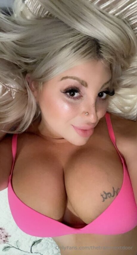 Foto di nudo di fuga di OnlyFans di Theblondiebunnyx